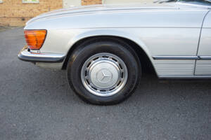 Image 26/39 of Mercedes-Benz 350 SLC (1972)