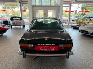 Afbeelding 21/24 van Alfa Romeo 2000 GTV (1976)