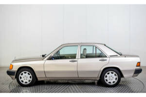 Bild 47/50 von Mercedes-Benz 190 D 2.5 Turbo (1989)