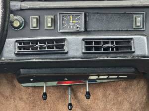 Bild 13/44 von Citroën DS 23 Pallas (1973)