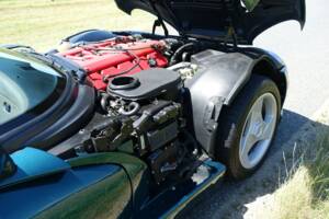 Image 19/35 of Dodge Viper RT/10 (1994)