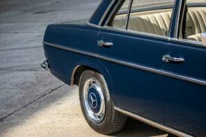 Image 34/50 of Mercedes-Benz 250 (1972)