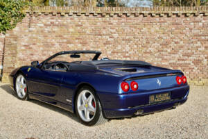 Imagen 29/50 de Ferrari F 355 Spider (2000)