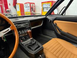 Afbeelding 10/18 van Alfa Romeo Montreal (1972)