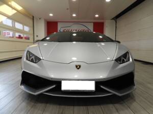 Image 2/15 of Lamborghini Huracán LP 610-4 (2014)