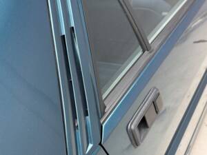 Image 24/30 of Lancia Delta 1.5 LX (1991)