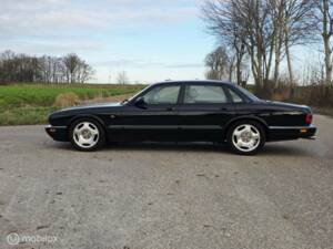 Bild 13/31 von Jaguar XJR 4.0 Supercharged (1997)