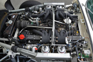 Bild 15/50 von Jaguar E-Type V12 (2+2) (1971)