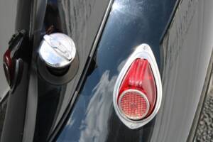 Image 16/50 of Citroën Traction Avant 11 Familiale (1955)