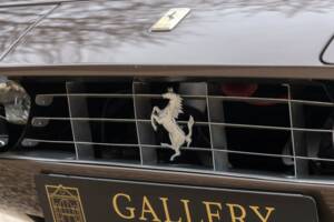 Image 20/50 de Ferrari 365 GTB/4 Daytona (1974)