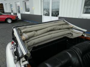 Immagine 16/33 di Mercedes-Benz 300 Sc Cabriolet A (1957)