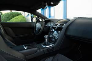 Image 46/83 de Aston Martin V12 Vantage (2009)