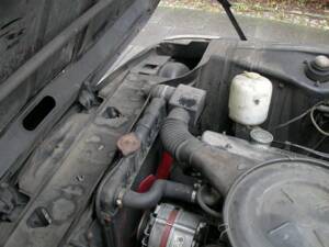 Image 35/55 de BMW 2002 (1975)