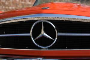 Image 22/50 of Mercedes-Benz 230 SL (1964)