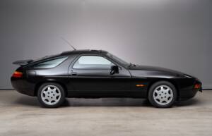 Image 5/43 of Porsche 928 GT (1991)
