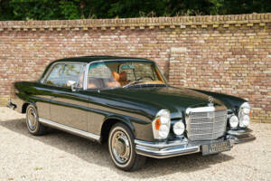 Bild 24/50 von Mercedes-Benz 280 SE 3,5 (1971)