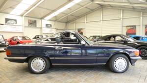 Image 6/22 de Mercedes-Benz 300 SL (1989)