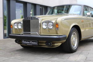 Image 33/37 de Rolls-Royce Silver Shadow II (1978)