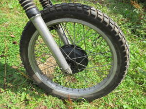 Bild 27/40 von Yamaha DUMMY (1976)