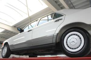 Image 9/50 de Mercedes-Benz 280 S (1988)