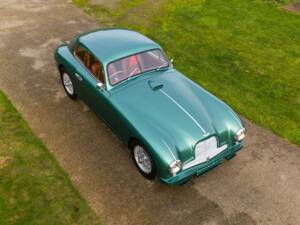 Image 11/50 of Aston Martin DB 2 (1953)