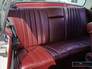 Image 8/29 de Mercedes-Benz 280 SE 3,5 (1971)