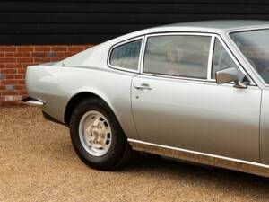 Bild 40/50 von Aston Martin V8 (1978)