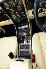 Imagen 41/50 de Bentley Azure Mulliner (2003)