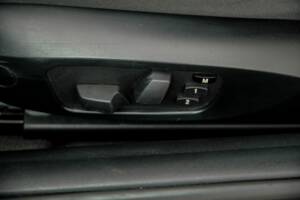 Afbeelding 38/50 van BMW 325i (2007)