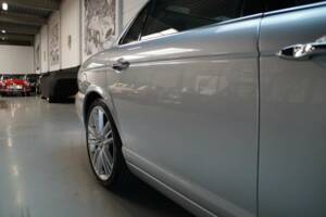 Image 26/50 of Jaguar XJ 8 4.2 (2007)
