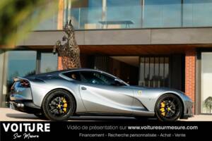 Image 10/16 of Ferrari 812 Superfast (2017)