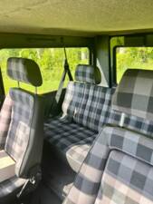 Image 17/21 of Mercedes-Benz 230 GE (SWB) (1988)