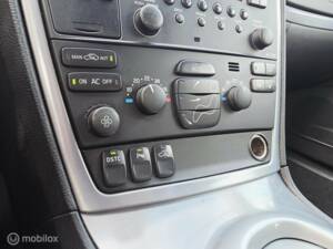 Imagen 23/32 de Volvo V 70 2.4 (2006)