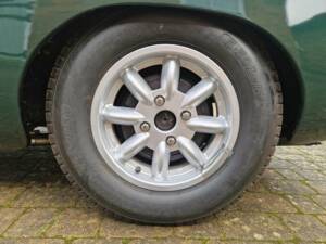 Image 22/50 of MG MGB GT (1965)