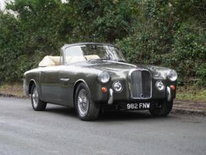 Image 1/22 of Alvis TD 21 (1963)
