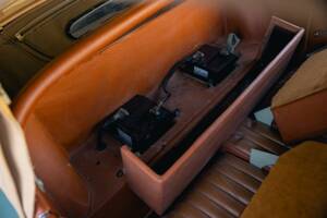 Afbeelding 38/58 van Jaguar XK 120 SE OTS (1954)