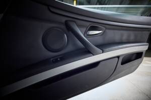 Image 49/100 of BMW M3 (2006)