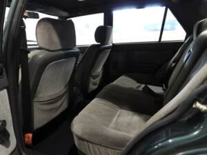 Bild 10/14 von Alfa Romeo 75 1.6 (1991)