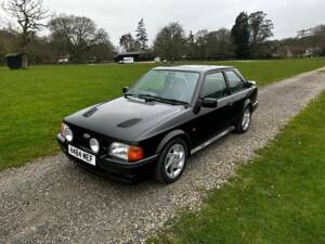 Image 15/38 de Ford Escort turbo RS (1990)