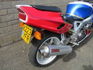 Image 38/41 de Honda CBR 900RR Fireblade (1993)