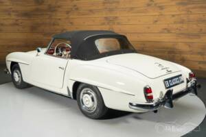 Afbeelding 11/19 van Mercedes-Benz 190 SL (1961)