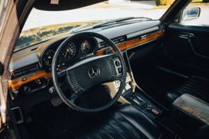 Afbeelding 11/16 van Mercedes-Benz 450 SEL 6,9 (1976)