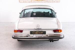Bild 8/39 von Mercedes-Benz 280 SE 3,5 (1970)