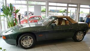 Image 6/19 of Porsche 928 S4 (1989)