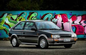 Image 1/49 de Mazda 323 1.6 GT Turbo 4x4 (1986)