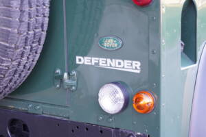 Bild 25/73 von Land Rover Defender 90 (2008)