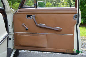 Image 24/49 of Mercedes-Benz 280 SE 3,5 (1972)