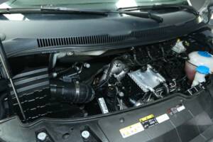 Image 37/50 of Volkswagen T6 Multivan 2.0 TDI (2020)