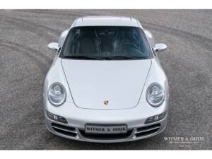 Bild 19/33 von Porsche 911 Carrera 4S (2007)