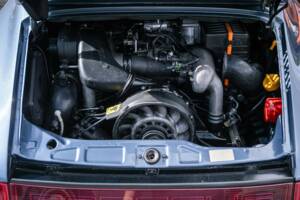 Bild 3/33 von Porsche 911 Carrera 2 (1990)